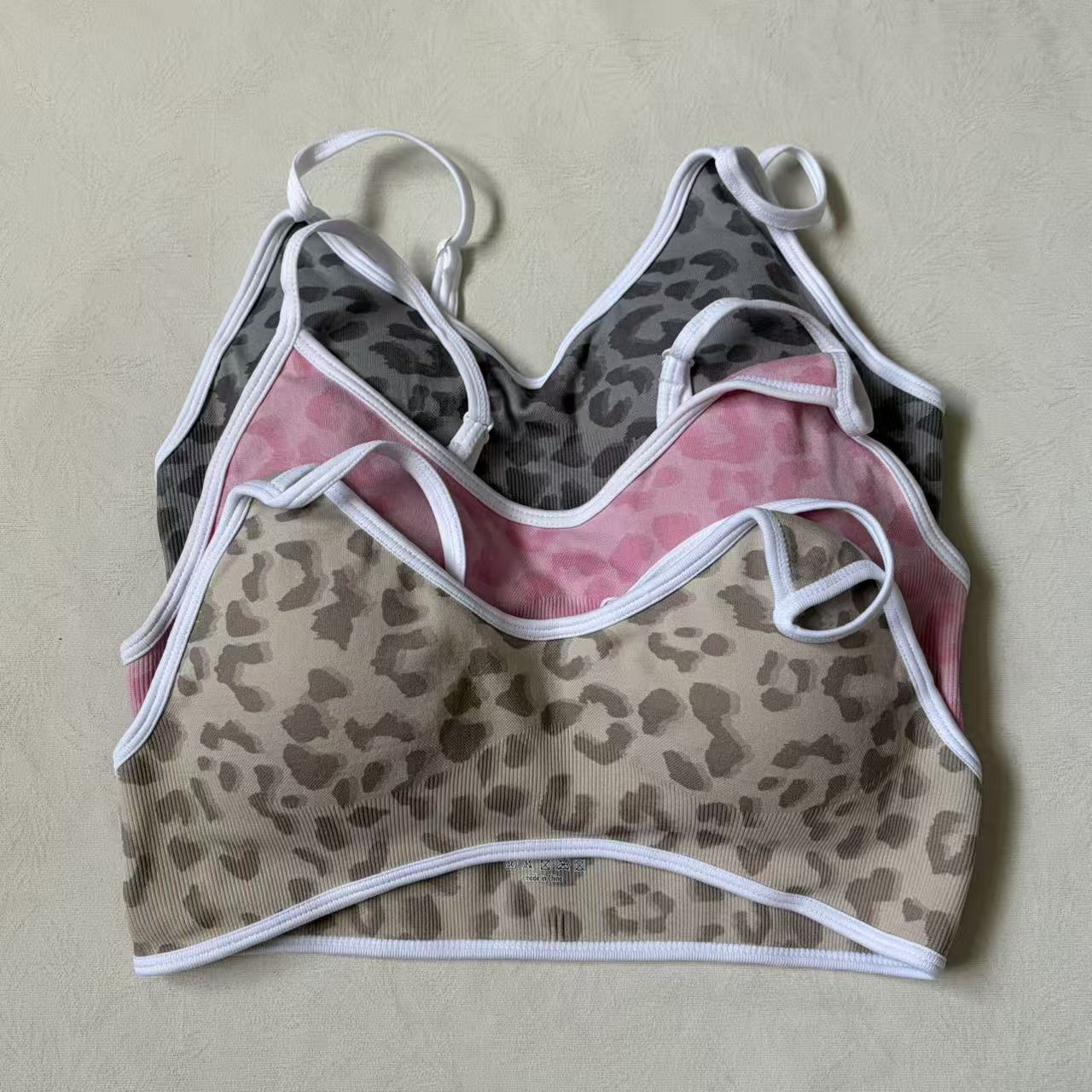 LOGO Women's Beautiful Back Ga - Yoga Fitness Logo Design recension och pris
